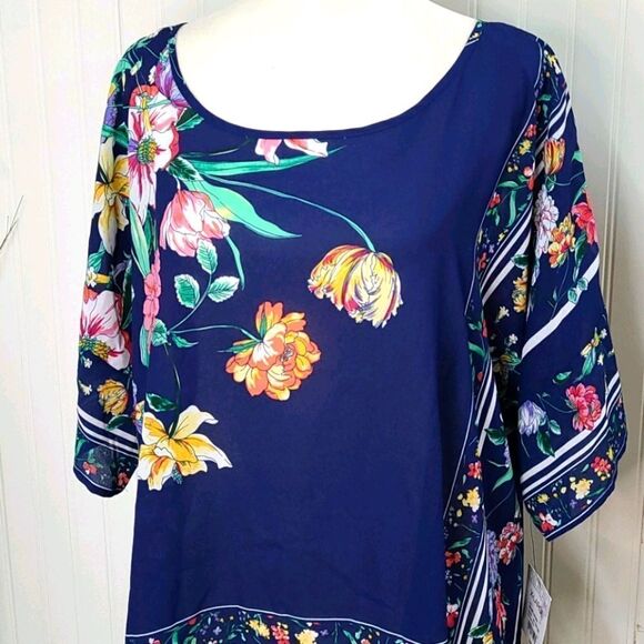 Liz Claiborne sheer top - Picture 2 of 8